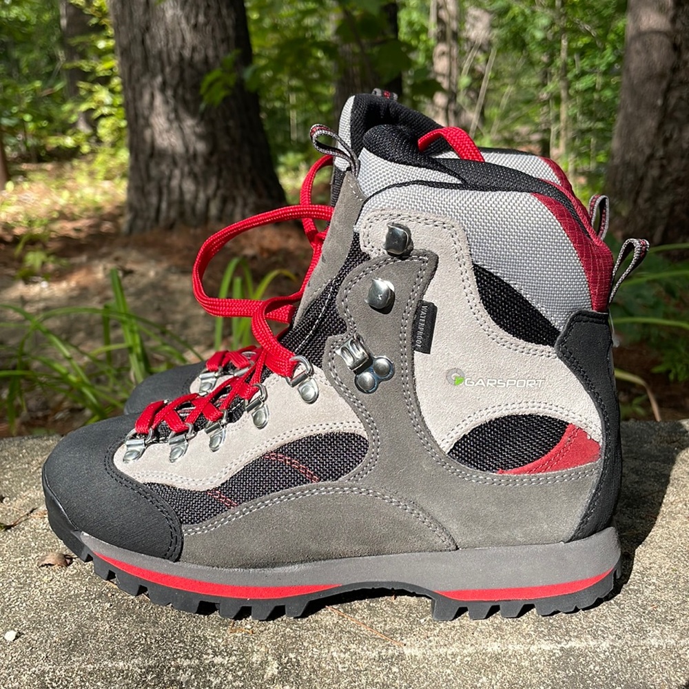 Garsport Leather Waterproof Trekking Boots, Size 38 (US 7 1/2) - Picture 2 of 10